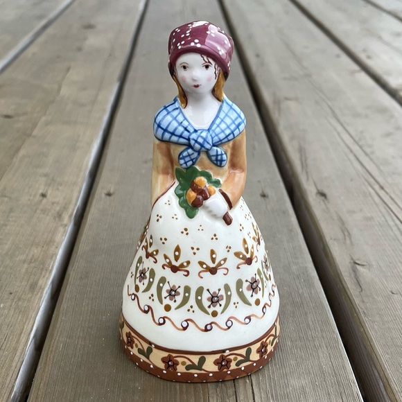 Heinrich Leonhard for Demdaco Belles & Beaus Collection Friendship Bell - Picture 1 of 15